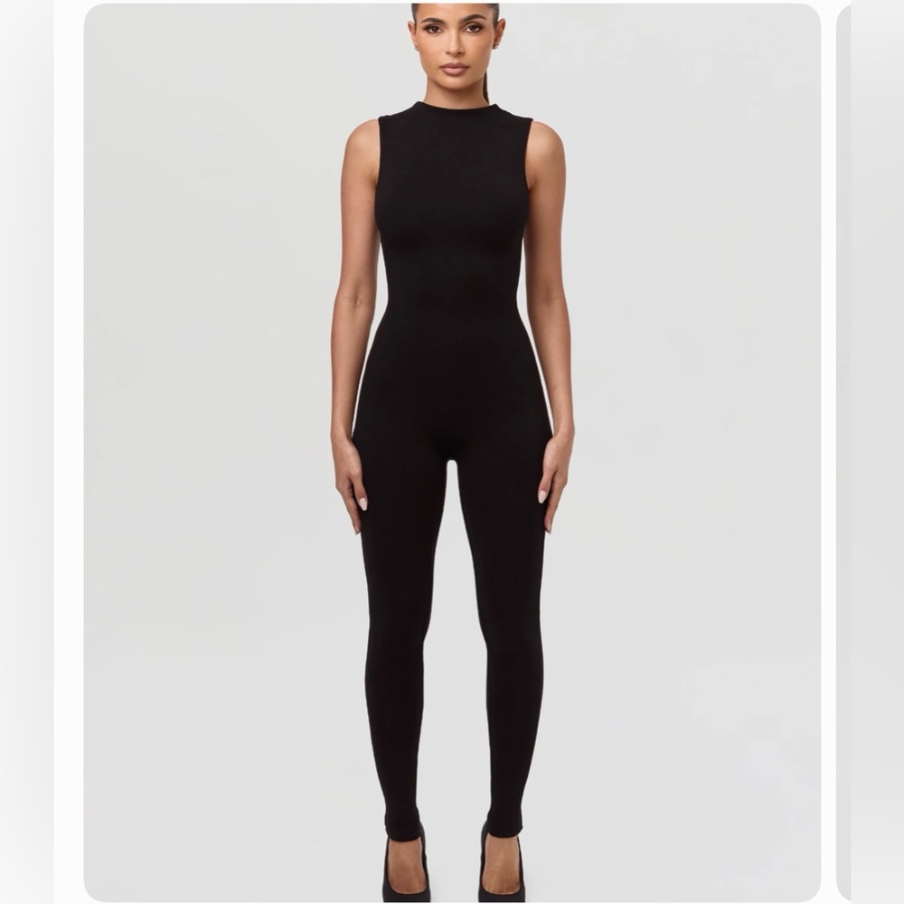 NAKED WARDROBE Elegant Black Sleeveless Jumpsuit SIZE SMALL NWT